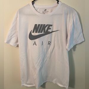Nike t-shirt size large